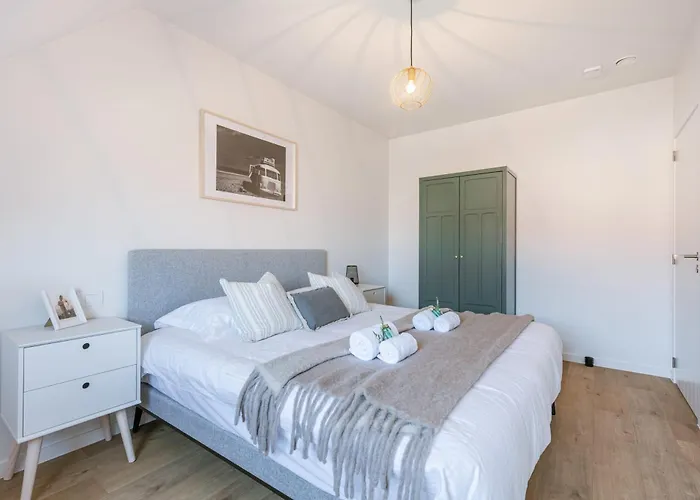 Huswell - Modern House Julie With Spacious Garden And Garage Ferienhaus